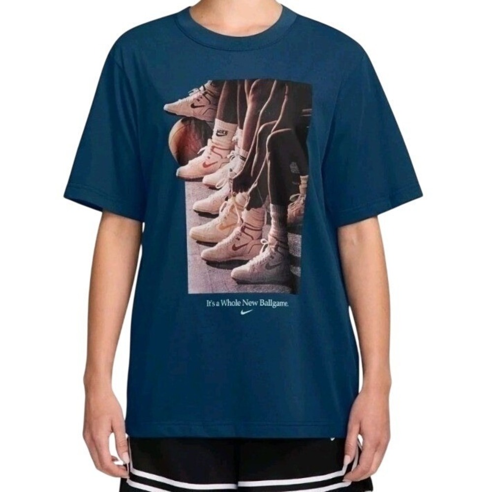 Nike Dri-FIT Basketball T-Shirt Womens Medium Teal Blue Graphic Retro Graphic‎